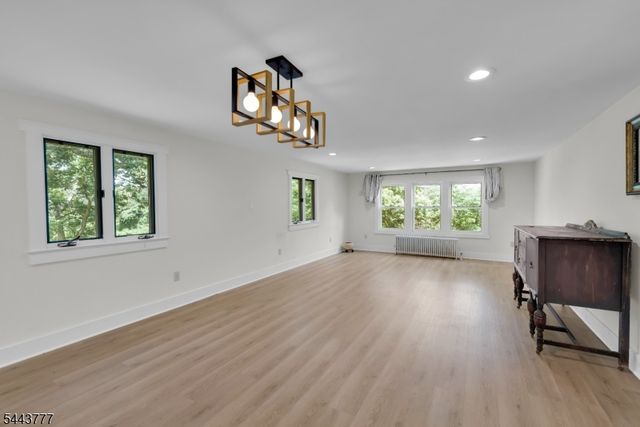 397 Berkshire Valley Rd, Jefferson Twp., NJ 07885