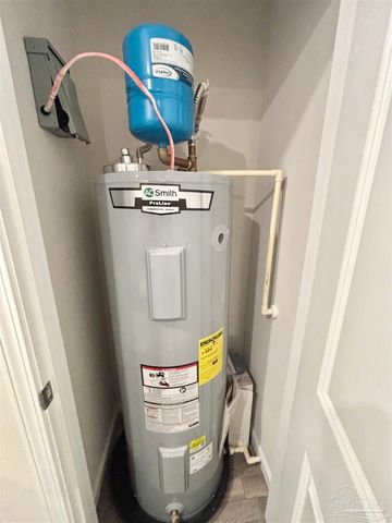 2164 Pineview Church Rd, Jay, FL 32565