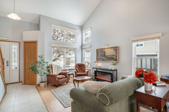 34 Elm Avenue, Fox Lake, IL 60020