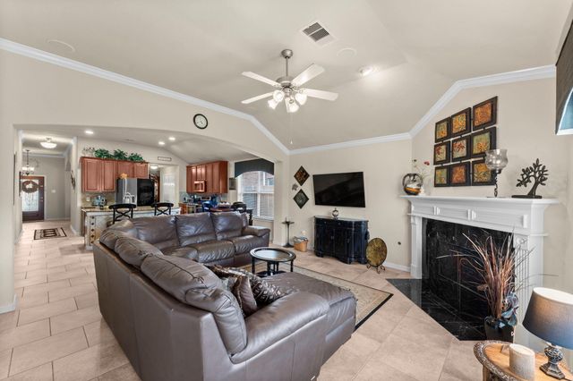 4618 Countrypines Drive SW, Spring, TX 77388