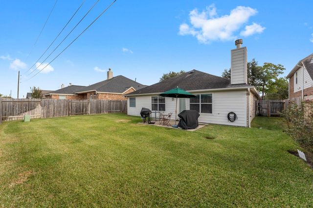 4618 Countrypines Drive SW, Spring, TX 77388