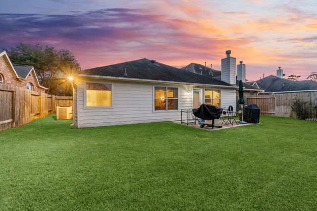 4618 Countrypines Drive SW, Spring, TX 77388