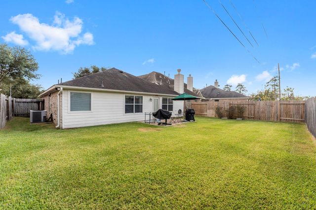 4618 Countrypines Drive SW, Spring, TX 77388