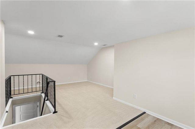 4808 W 77th Terrace, Prairie Village, KS 66208