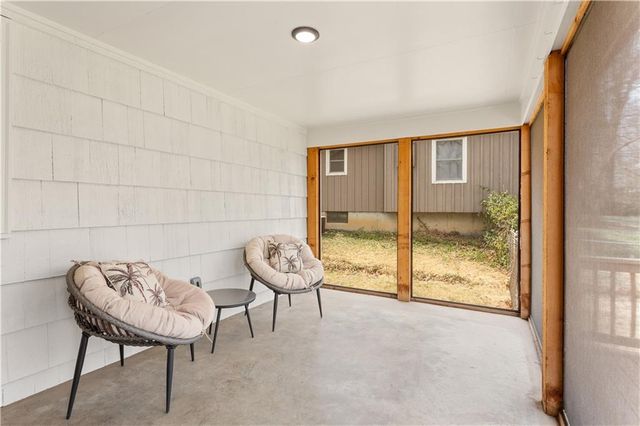 4808 W 77th Terrace, Prairie Village, KS 66208