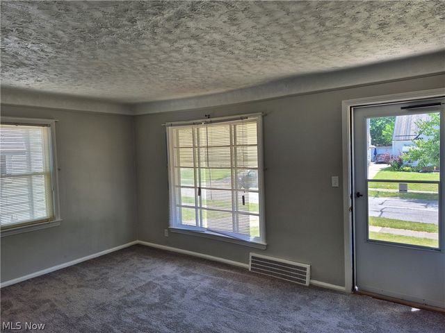 14211 Tabor Avenue, Maple Heights, OH 44137