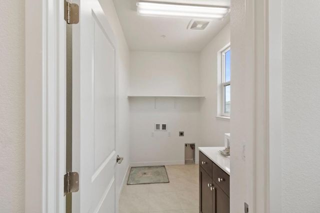 16562 Arbuckle Avenue, Lathrop, CA 95330