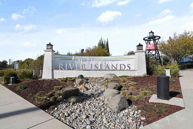 16562 Arbuckle Avenue, Lathrop, CA 95330