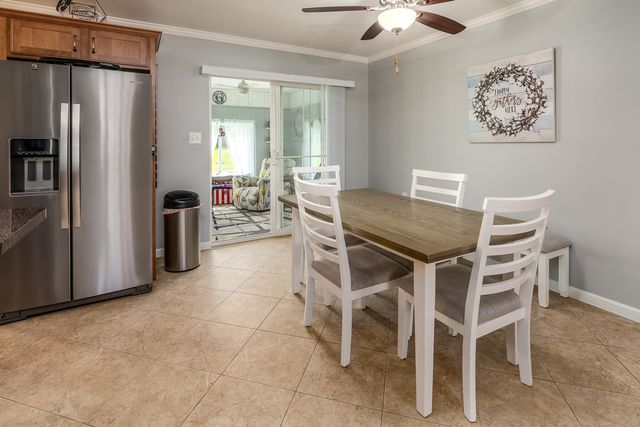 707 S Sunny Slope Street, West Frankfort, IL 62896