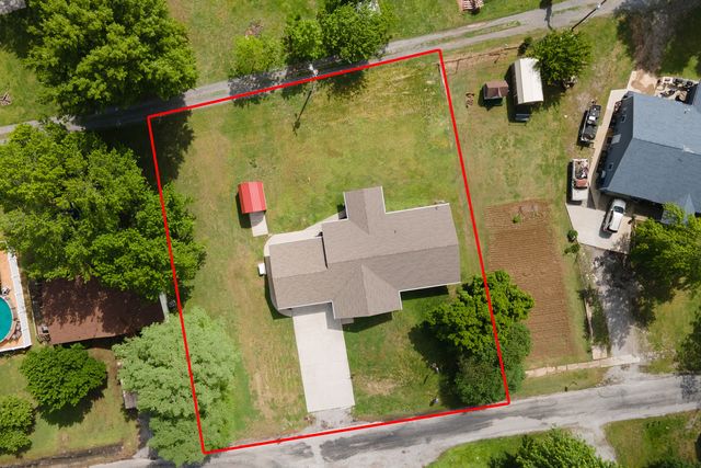 707 S Sunny Slope Street, West Frankfort, IL 62896