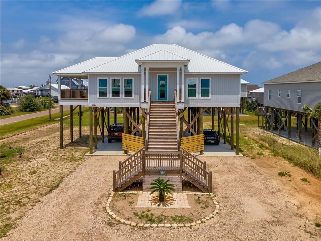 2024 Bienville Boulevard, Dauphin Island, AL 36528 — exterior