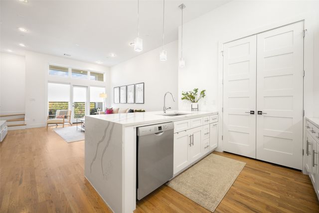 1727 Caddo Street 103, Dallas, TX 75204