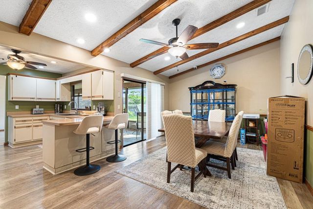 886 S E O'Donnell Lane, Port St. Lucie, FL 34983