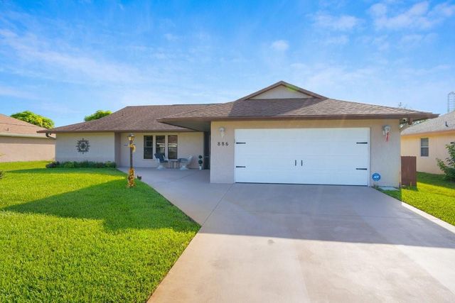 886 S E O'Donnell Lane, Port St. Lucie, FL 34983