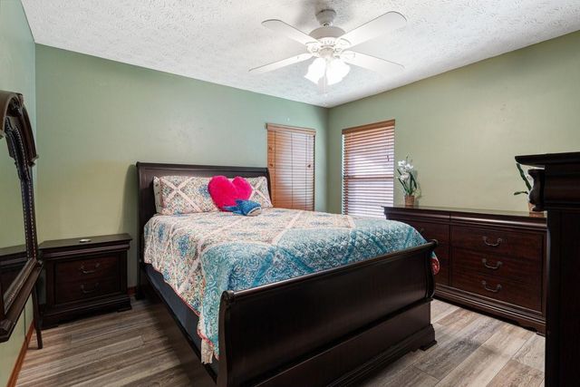 886 S E O'Donnell Lane, Port St. Lucie, FL 34983