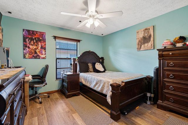 886 S E O'Donnell Lane, Port St. Lucie, FL 34983