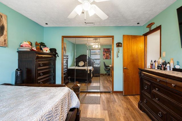 886 S E O'Donnell Lane, Port St. Lucie, FL 34983