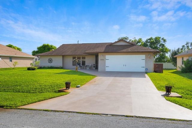 886 S E O'Donnell Lane, Port St. Lucie, FL 34983
