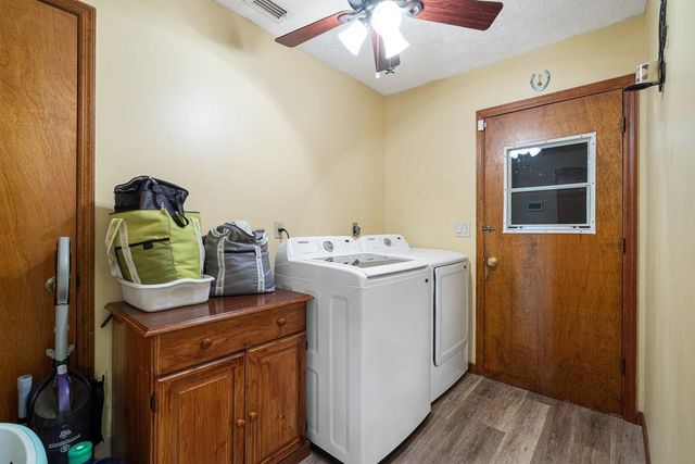 886 S E O'Donnell Lane, Port St. Lucie, FL 34983
