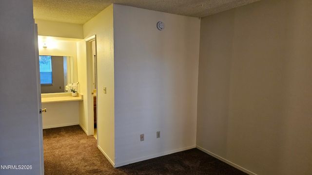 1465 E Peckham Lane 55, Reno, NV 89502