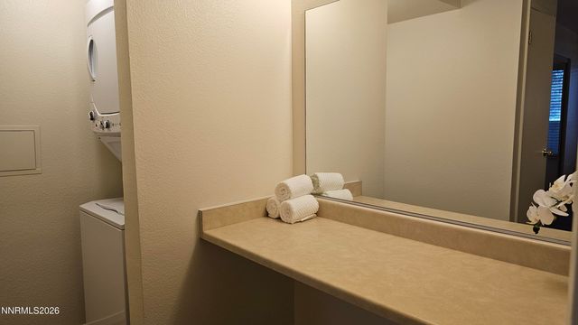 1465 E Peckham Lane 55, Reno, NV 89502