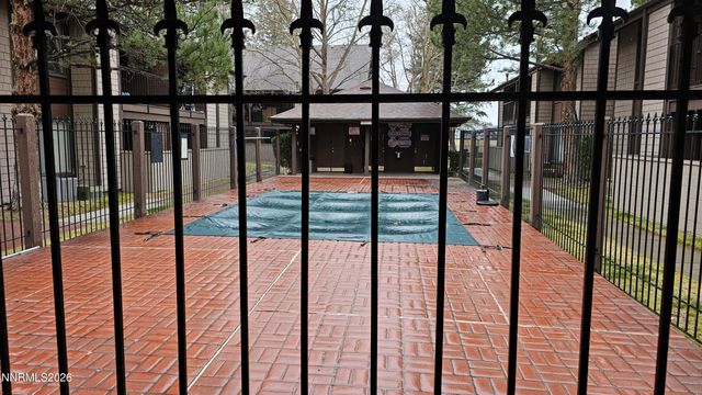 1465 E Peckham Lane 55, Reno, NV 89502