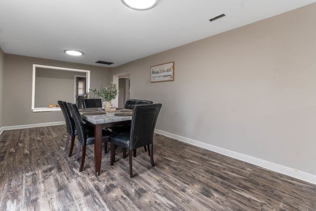 3535 Latham Street, Rockford, IL 61103