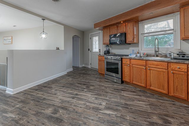 3535 Latham Street, Rockford, IL 61103