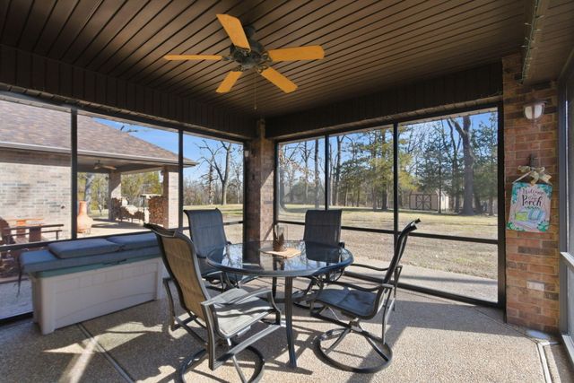 704 Woodwind Drive, Nixa, MO 65714