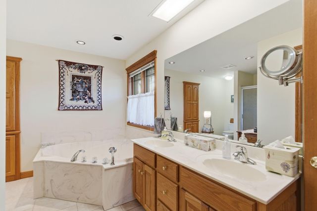 704 Woodwind Drive, Nixa, MO 65714