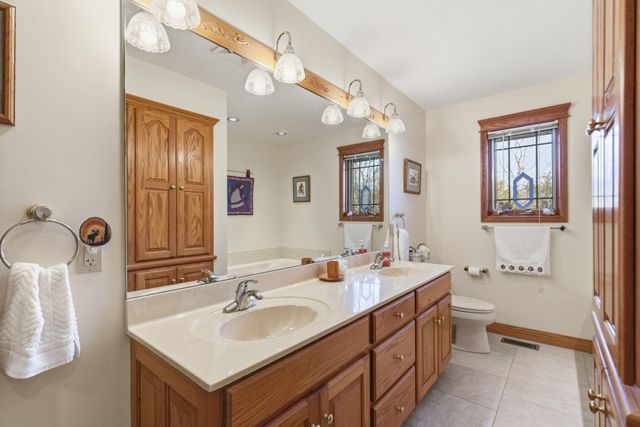 704 Woodwind Drive, Nixa, MO 65714