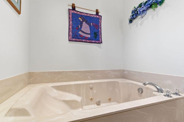 704 Woodwind Drive, Nixa, MO 65714