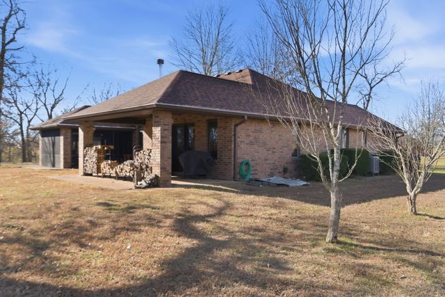 704 Woodwind Drive, Nixa, MO 65714