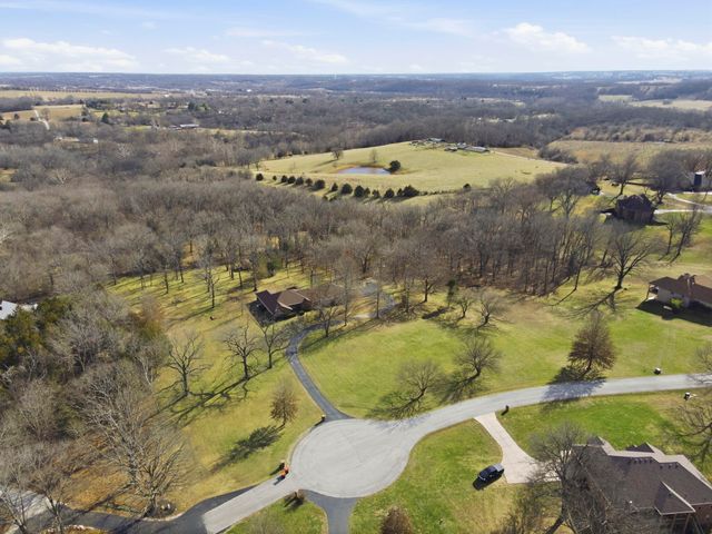 704 Woodwind Drive, Nixa, MO 65714