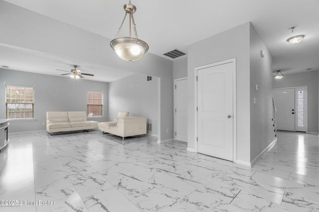 168 Reserves Blvd, Shepherdsville, KY 40165