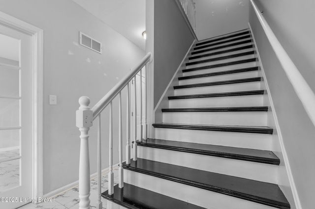 168 Reserves Blvd, Shepherdsville, KY 40165