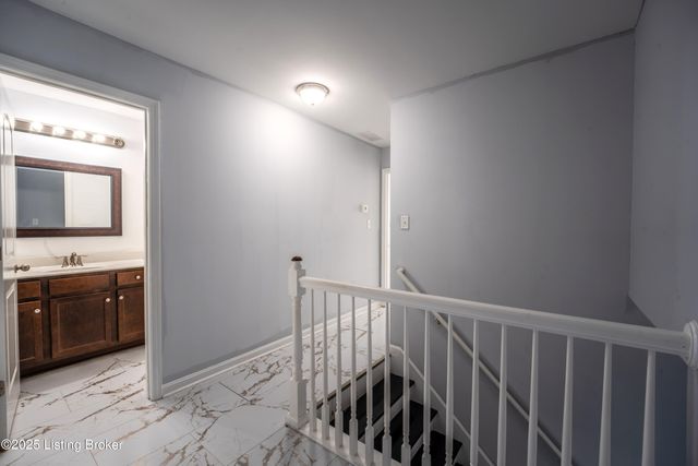 168 Reserves Blvd, Shepherdsville, KY 40165