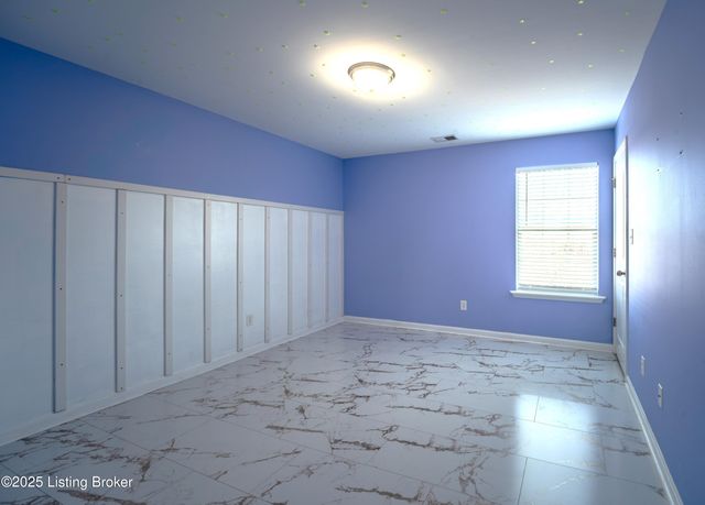 168 Reserves Blvd, Shepherdsville, KY 40165