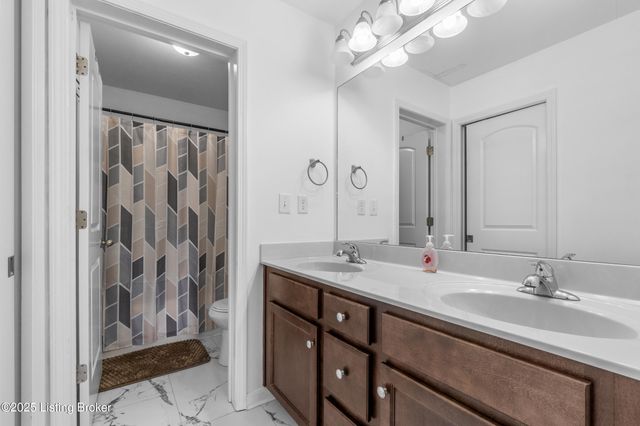 168 Reserves Blvd, Shepherdsville, KY 40165