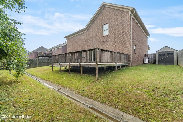 168 Reserves Blvd, Shepherdsville, KY 40165