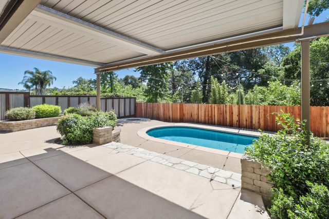 963 Shasta Cir, El Dorado Hills, CA 95762