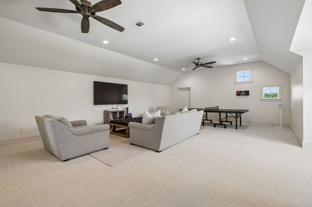 197E Bugg Hollow Rd, Gallatin, TN 37066