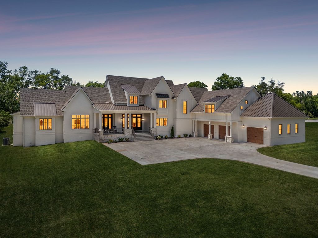 197E Bugg Hollow Rd, Gallatin, TN 37066