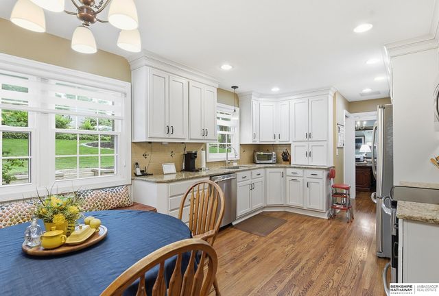 604 Meadow Road, Omaha, NE 68154