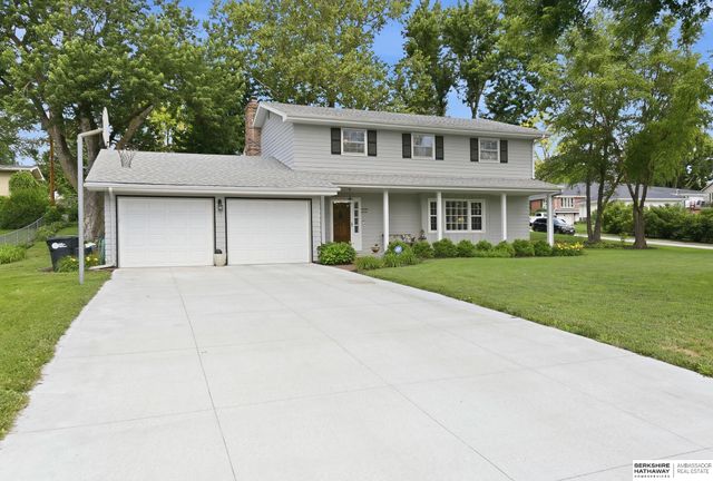 604 Meadow Road, Omaha, NE 68154