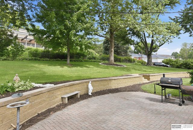 604 Meadow Road, Omaha, NE 68154