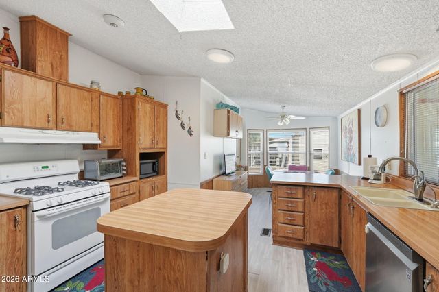 450 W Sunwest Drive 131, Casa Grande, AZ 85122