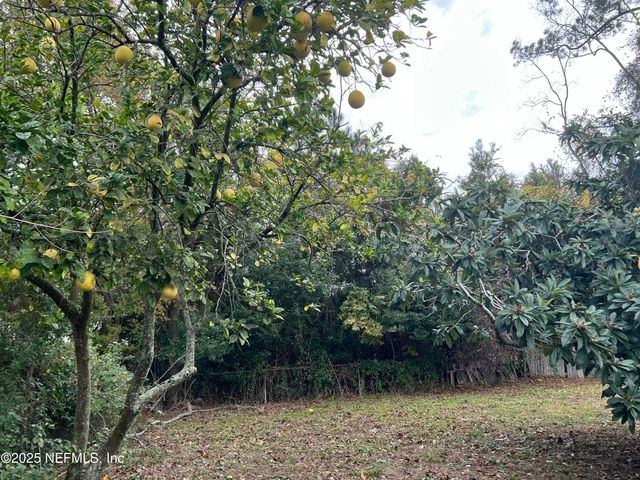 3609 CESERY Boulevard, Jacksonville, FL 32277