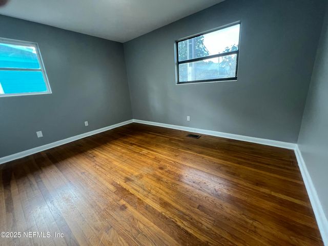 3609 CESERY Boulevard, Jacksonville, FL 32277