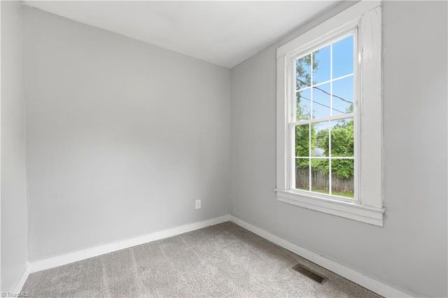 725 Osborne Street, Eden, NC 27288